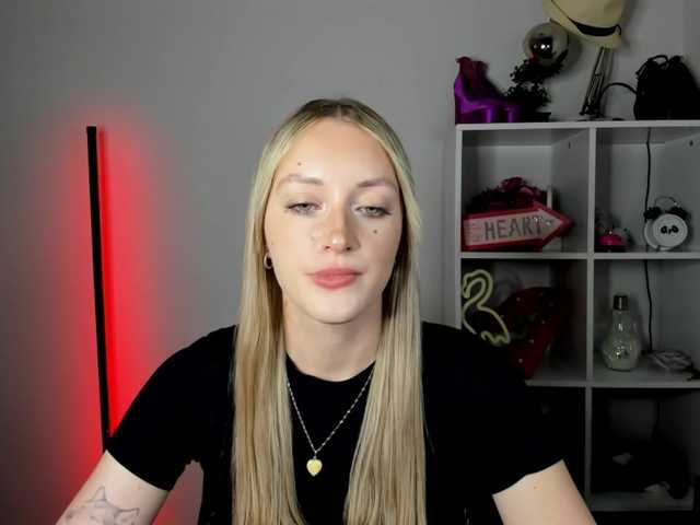 EvelynBlond