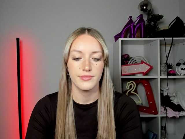 EvelynBlond