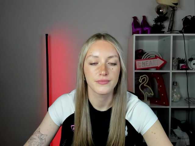 EvelynBlond
