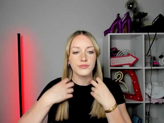 EvelynBlond