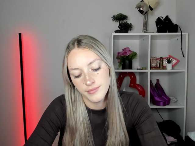 EvelynBlond