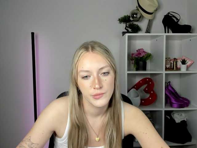 EvelynBlond