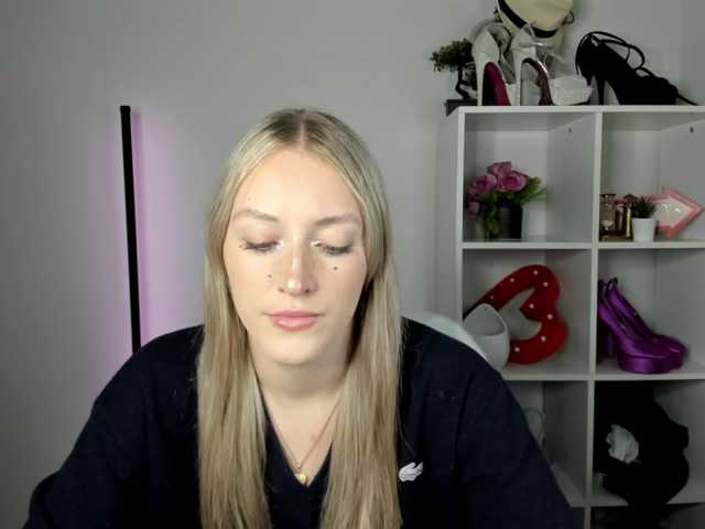 EvelynBlond
