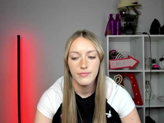 EvelynBlond