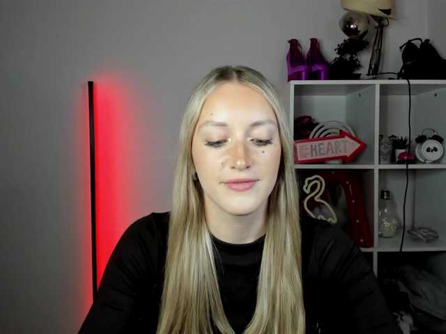 EvelynBlond