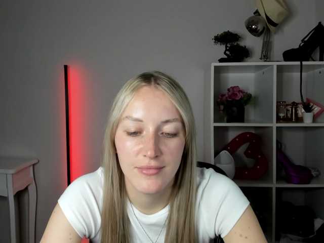 EvelynBlond