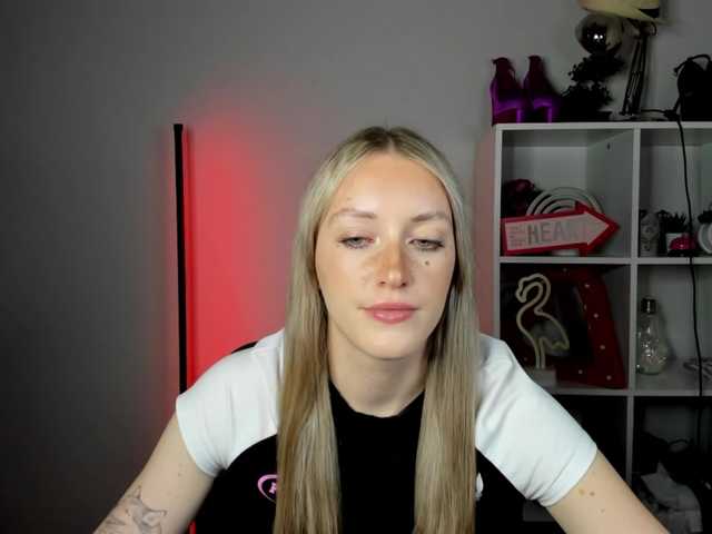 EvelynBlond