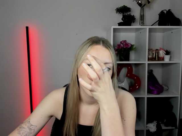EvelynBlond