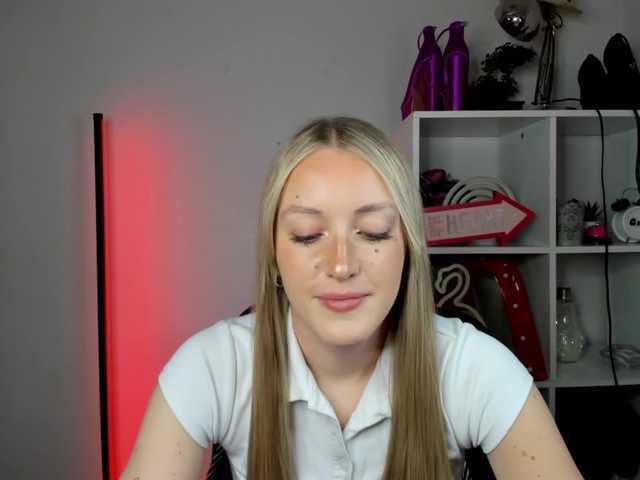 EvelynBlond