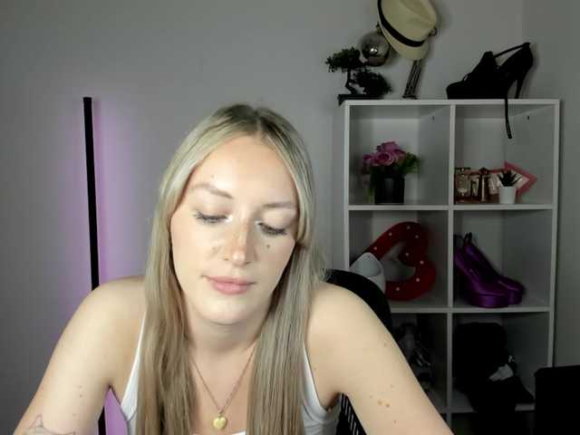 EvelynBlond
