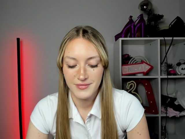 Preview of evelynblond26
