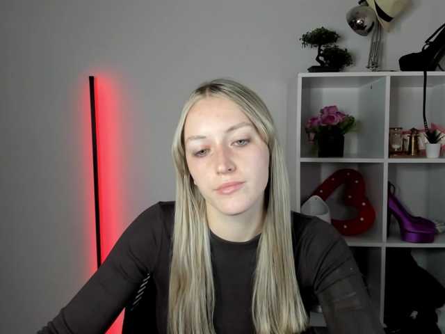 EvelynBlond
