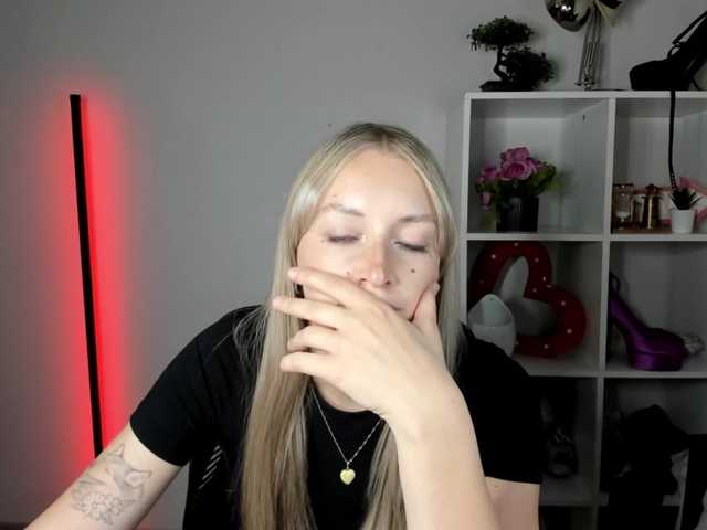 EvelynBlond
