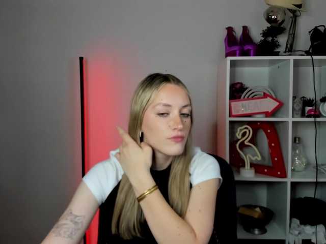 EvelynBlond