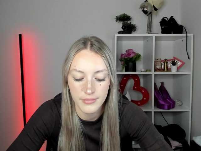 EvelynBlond
