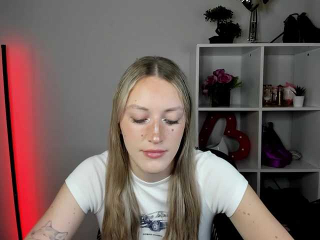 EvelynBlond