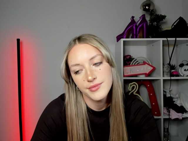 Preview of evelynblond26