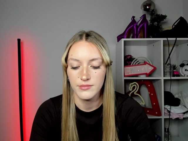 EvelynBlond
