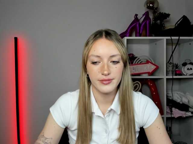 EvelynBlond