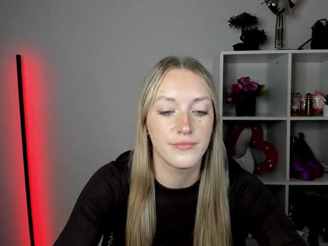 EvelynBlond