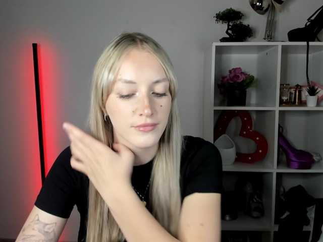 EvelynBlond