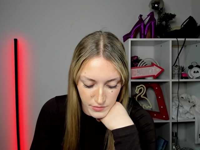 Preview of evelynblond26