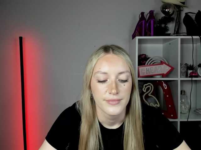 EvelynBlond