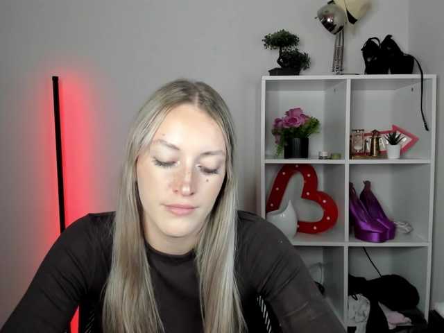 EvelynBlond
