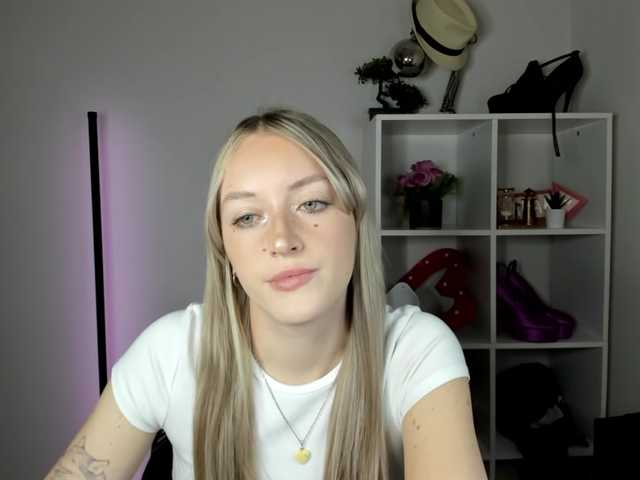 EvelynBlond