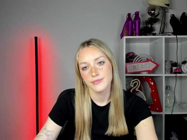 EvelynBlond