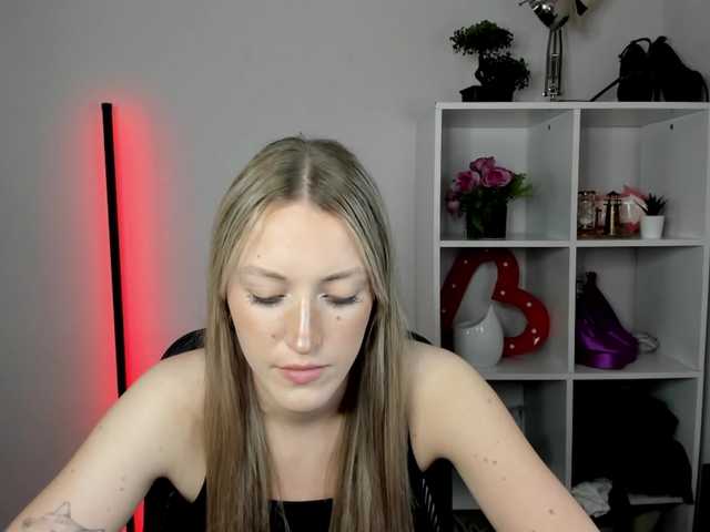 EvelynBlond