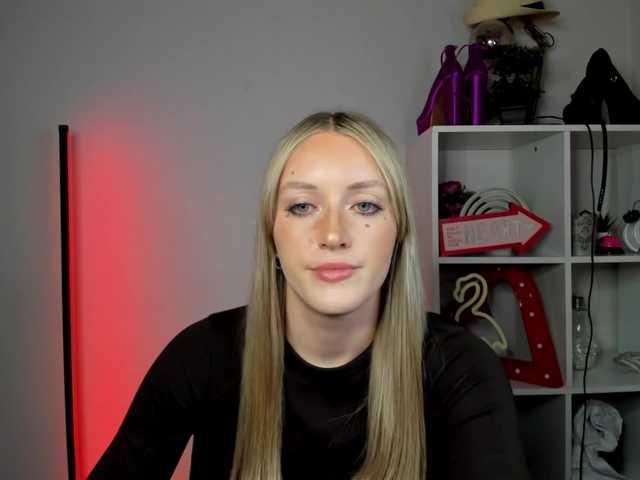 EvelynBlond