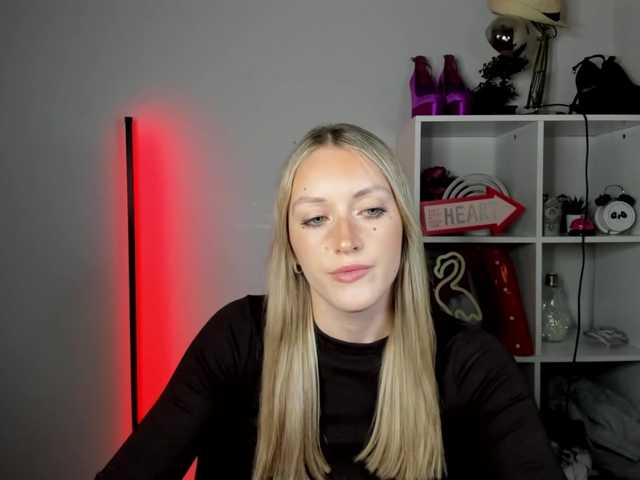 EvelynBlond