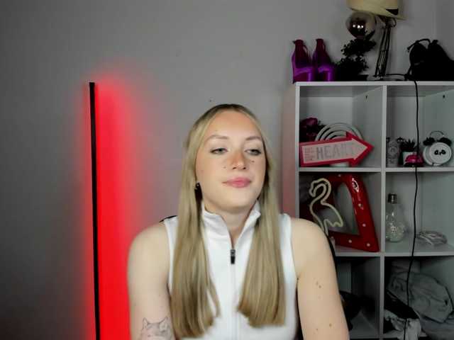 EvelynBlond