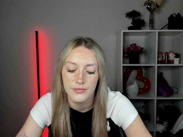 EvelynBlond