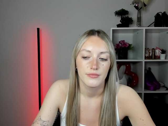 EvelynBlond