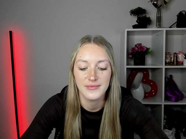 EvelynBlond