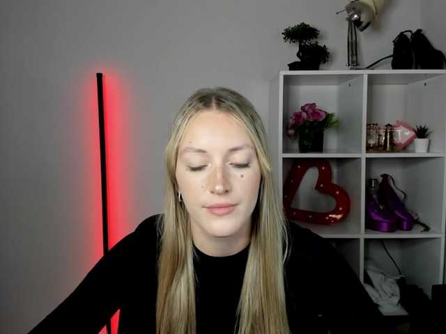 EvelynBlond