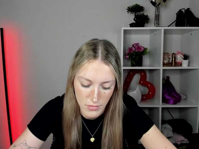 EvelynBlond