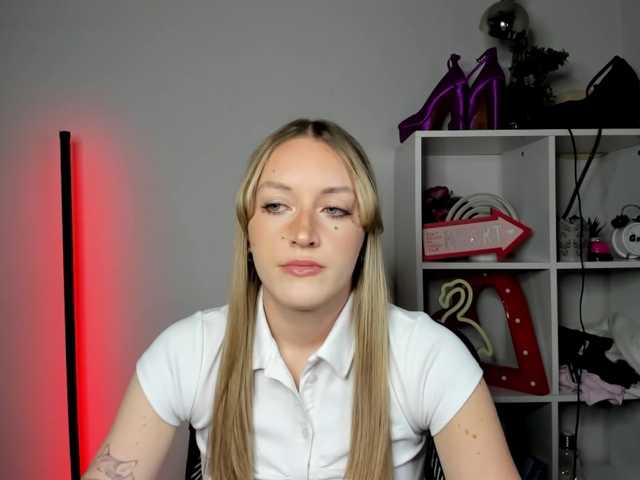 EvelynBlond