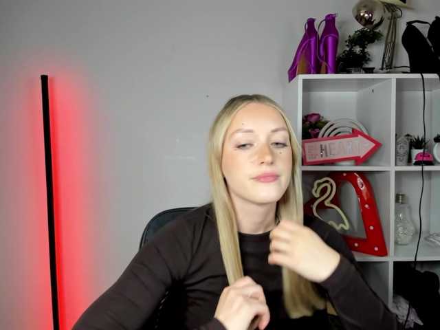 EvelynBlond