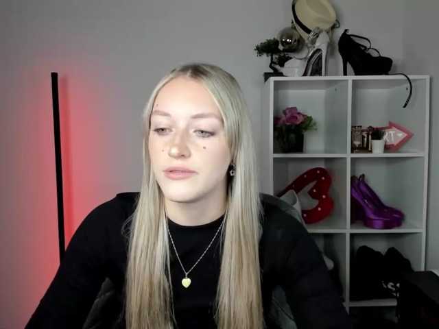 EvelynBlond