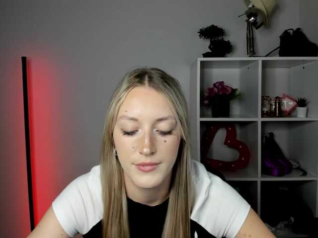 EvelynBlond
