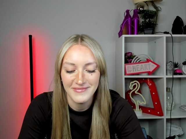 EvelynBlond