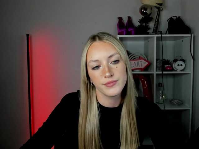 EvelynBlond