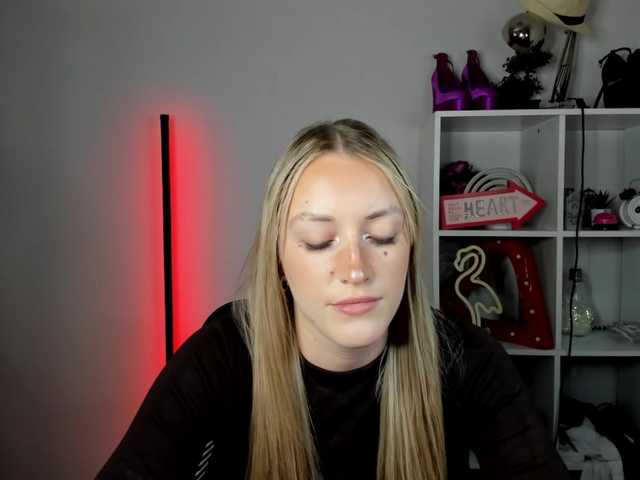 EvelynBlond