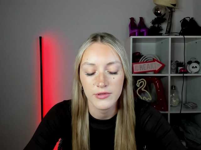 EvelynBlond