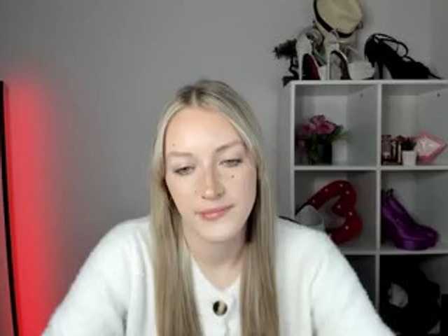 EvelynBlond