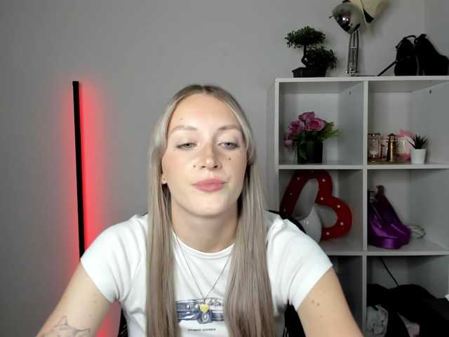 EvelynBlond
