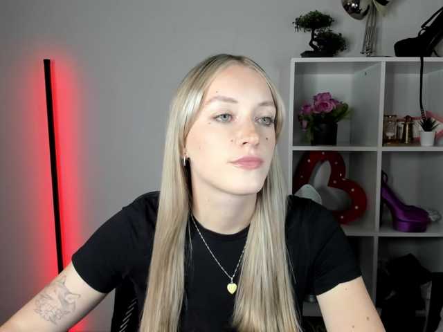 EvelynBlond